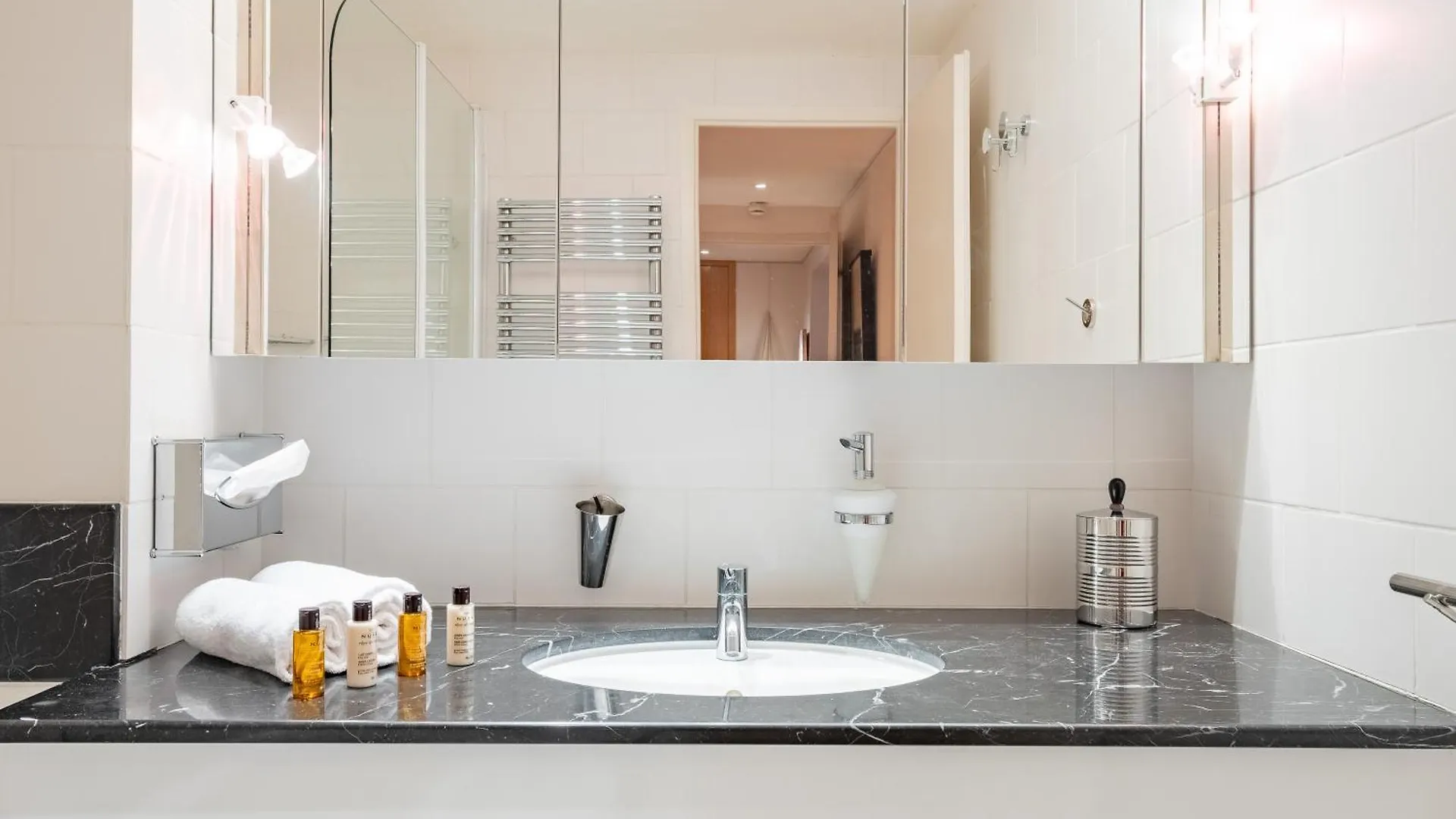 Apartamento Veeve - Eiffel Skies París